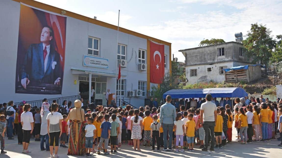 Cumhuriyet  İlkokulu Fotoğrafı